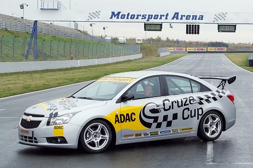 Nieuwe raceklasse: Chevrolet Cruze Cup onthuld in Oschersleben